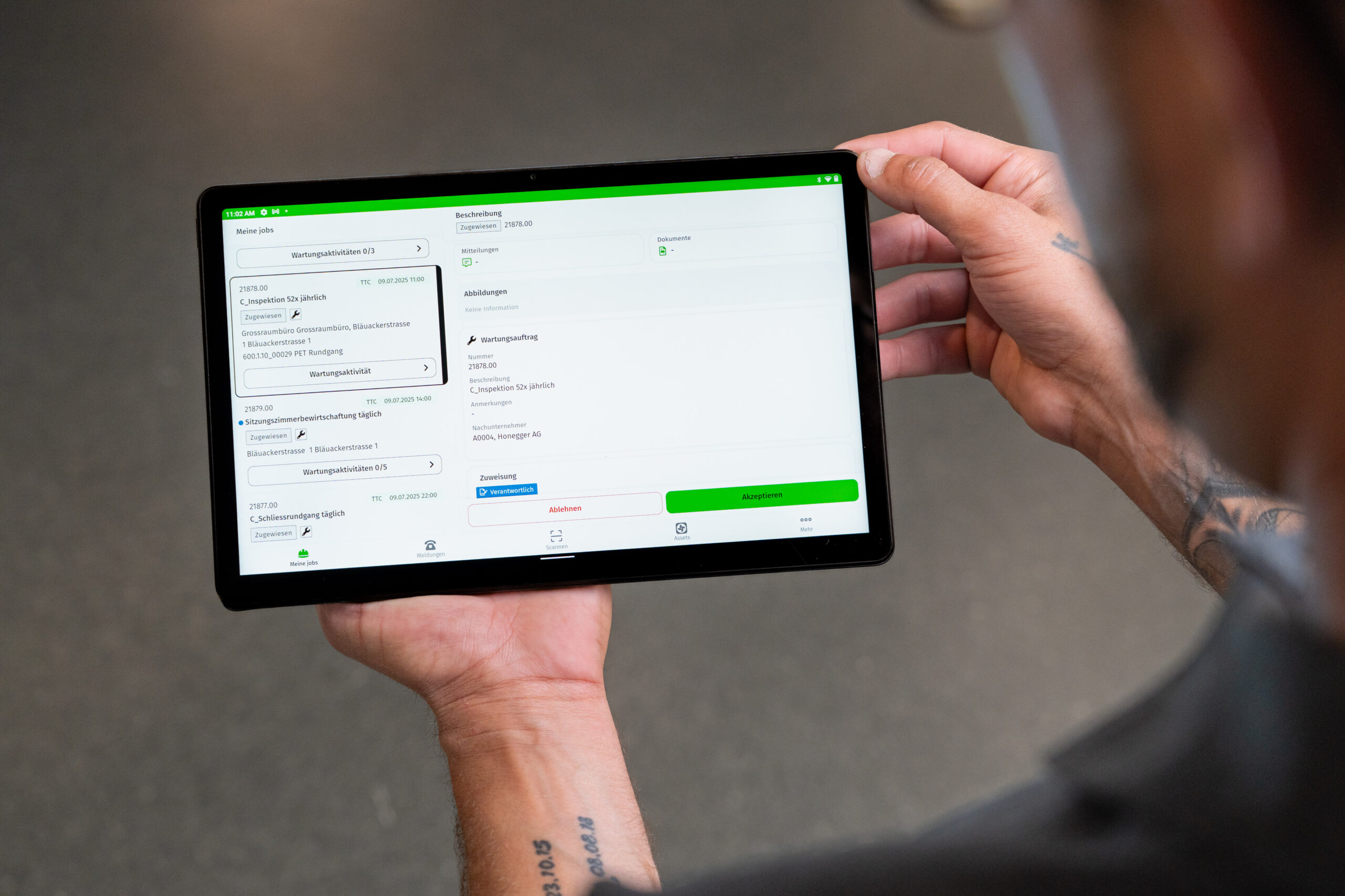 Tablet mit CAFM Software